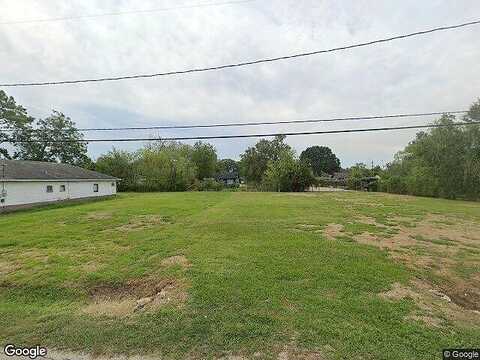 Dorothy St, Beaumont, TX 77705