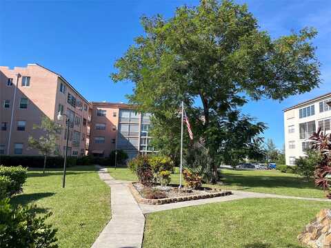 Somerset Dr, Lauderdale Lakes, FL 33311