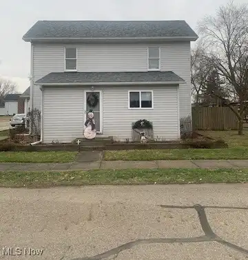 162 E Church Street, Tuscarawas, OH 44682