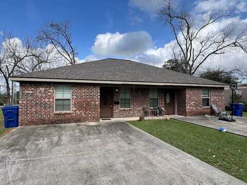 450 McMahon St., DeRidder, LA 70634