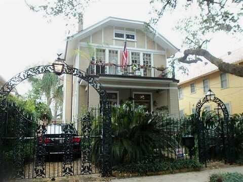 7910 WILLOW Street, New Orleans, LA 70118