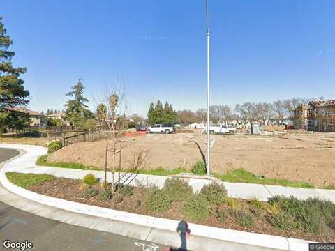 Whitewater Ct, West Sacramento, CA 95605