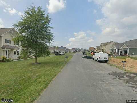 Shannon Drive South, Greencastle, PA 17225