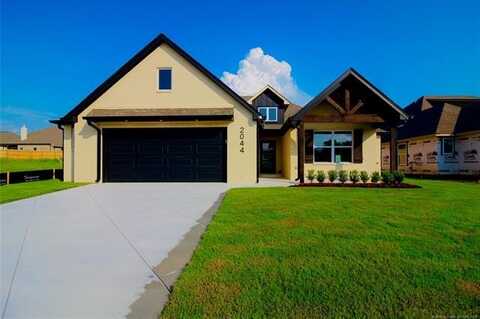 2044 E 129th Place S, Jenks, OK 74037