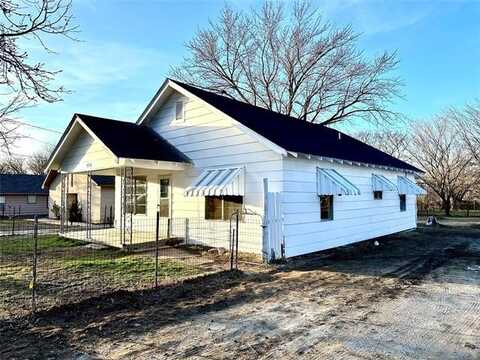 924 Orchard Street, Ada, OK 74820