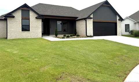 10703 S 278th Avenue E, Coweta, OK 74429