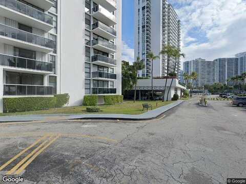 N Country Club Dr #410, Aventura, FL 33180