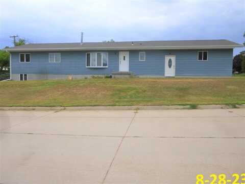 605 N G Street, Broken Bow, NE 68822