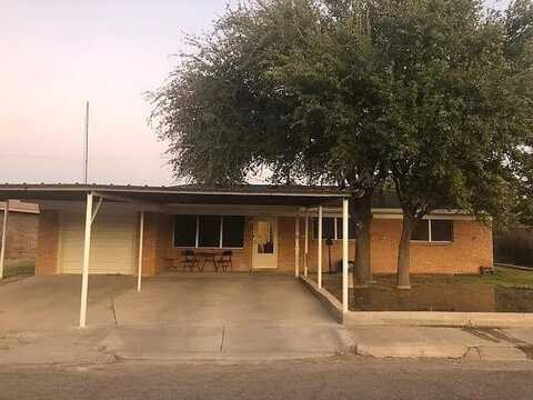 2116 Country Club Dr, Pecos, TX 79772