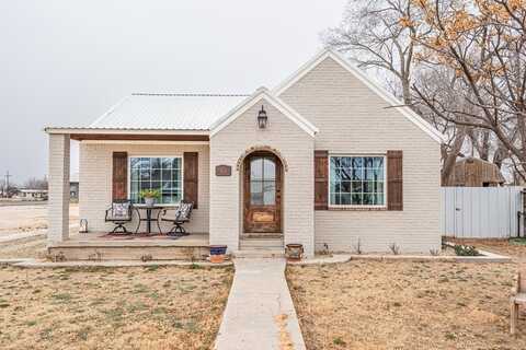 612 SW 2nd St, Seminole, TX 79360