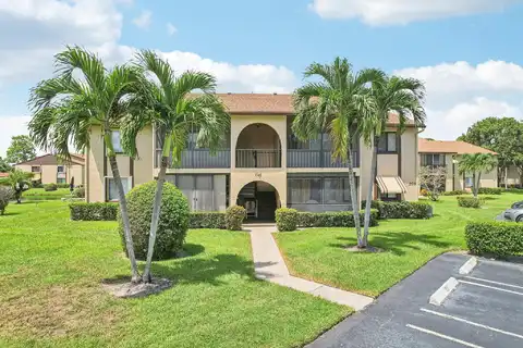 Pine Hov Cir, Greenacres, FL 33463