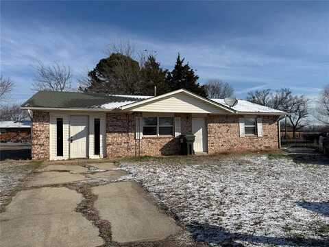 550 Thomas Yahola Street, Wetumka, OK 74883