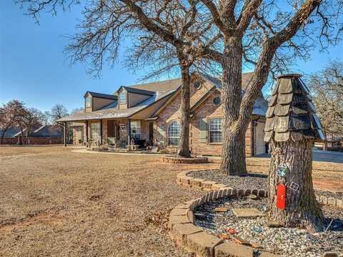 415 Hunt Club Road, Blanchard, OK 73010