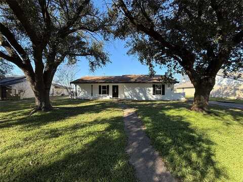 106 W Jeter Street, Mabank, TX 75147