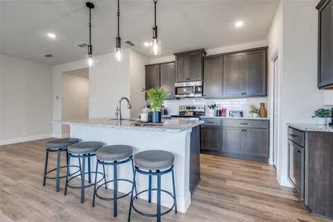 102 Walnut Street, Whitesboro, TX 76273
