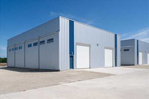 9020 S State Highway 121, Trenton, TX 75418