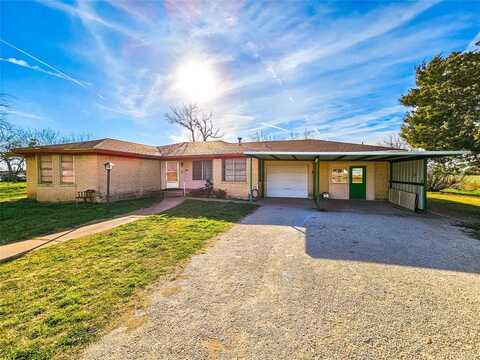 114 Scott Street, Tye, TX 79563