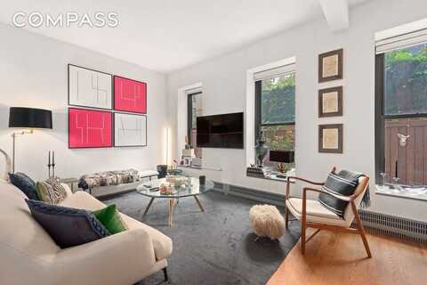 422 West 20th Street, New York, NY 10011