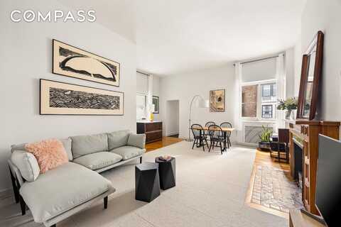 59 East 72nd Street, New York, NY 10021