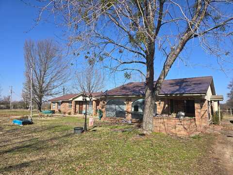 1146 N 4250 RD, HUGO, OK 74743