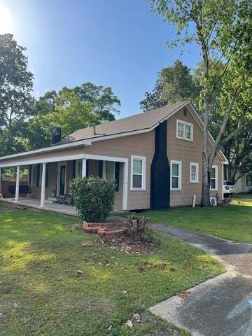 302 West Pearl Street, Poplarville, MS 39470