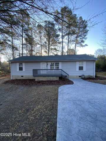 127 Mckeithan Avenue, Vass, NC 28394