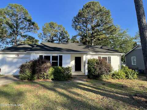 214 Eppingdale Drive, Spring Lake, NC 28390