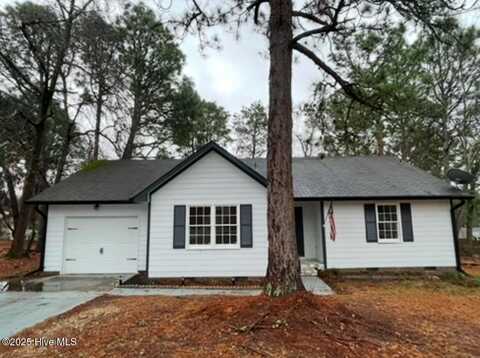 214 Eppingdale Drive, Spring Lake, NC 28390