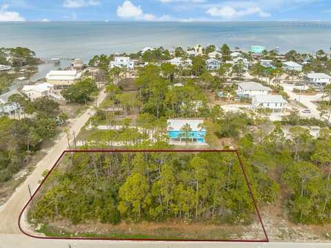 741 W Bay Shore Dr, St. George Island, FL 32328