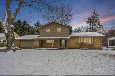 1960 PALISADES Drive, APPLETON, WI 54915