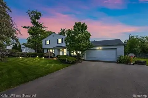 6529 CATHEDRAL Drive, Bloomfield Hills, MI 48301