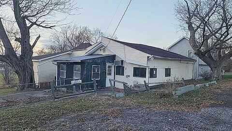 White, CANANDAIGUA, NY 14424