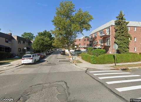 71St, FLUSHING, NY 11367