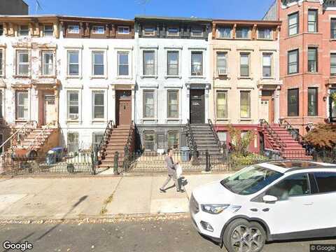 Van Buren, BROOKLYN, NY 11221