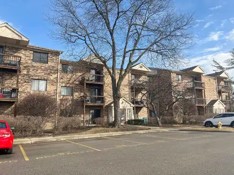 Nichols Road Unit A, Arlington Heights, IL 60004