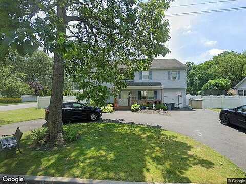 Princeton, ISLIP, NY 11751