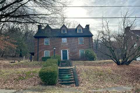 Hall St, Aliquippa, PA 15001