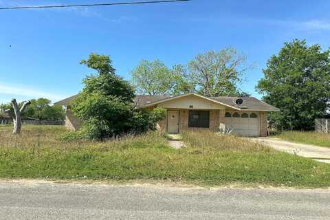 8Th, FLORESVILLE, TX 78114