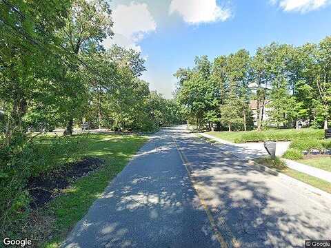 Lakehurst Ave, JACKSON, NJ 08527