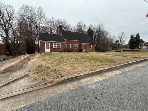 45 Hillcrest DR, Rocky Mount, VA 24151