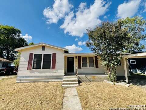 220 PERRYMAN ST, New Braunfels, TX 78130