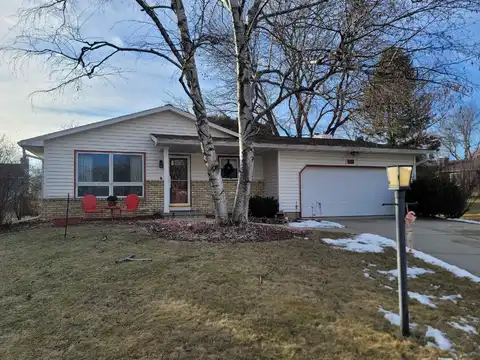 2573 Roanoke Circle, Madison, WI 53719