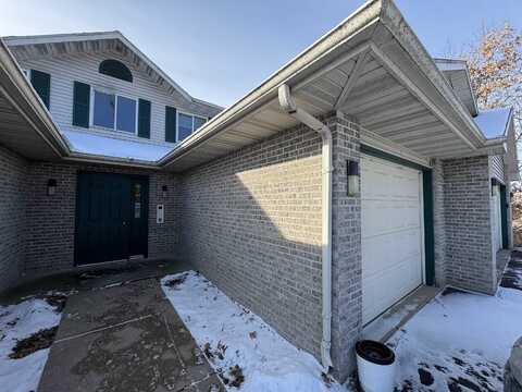 435 Bowlavard Avenue, Belleville, WI 53508