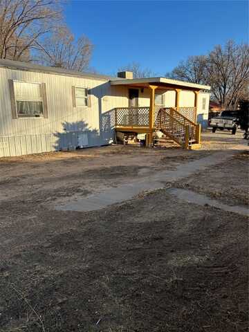 609/611 Old Hospital Drive, Espanola, NM 87532