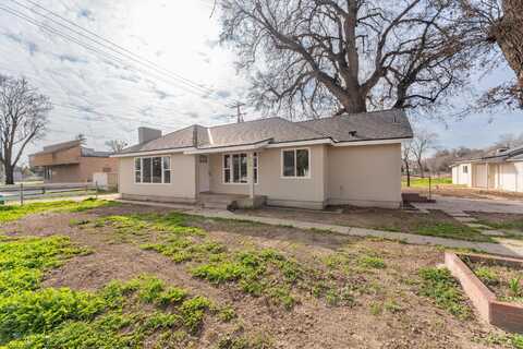 245 S Linwood Street, Visalia, CA 93291