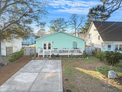 906 Fifth Street S, Carolina Beach, NC 28428