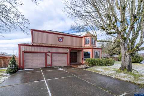 881 Glenwood St, Lebanon, OR 97355