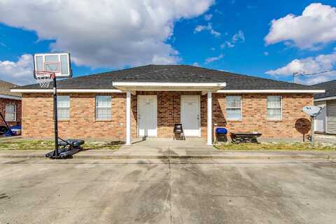 318 & 320 Gloria St, Thibodaux, LA 70301