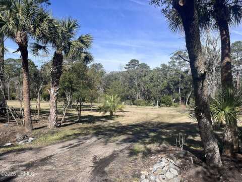 48 Meadowbrook Drive S, Beaufort, SC 29907