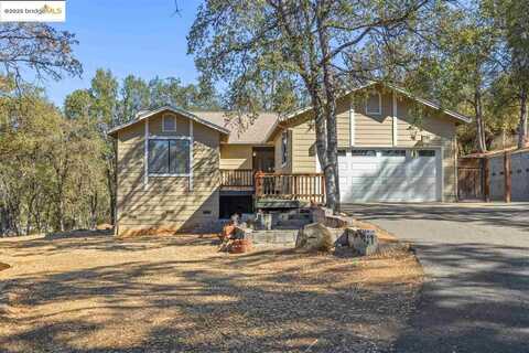 19995 Karen Ct, Sonora, CA 95370